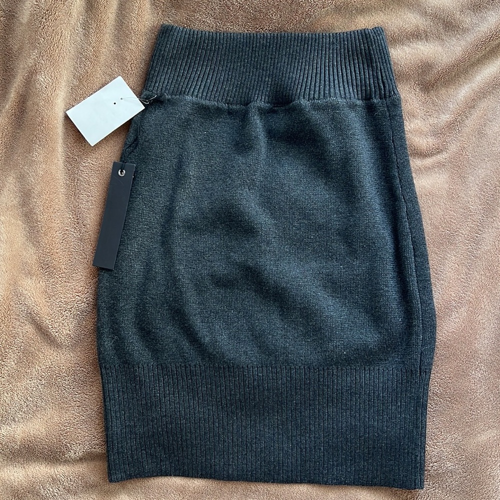 Mini knit skirt 😍